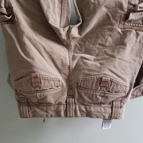 Khaki baggy pants with large side pockets, new - Picture 6 of 6